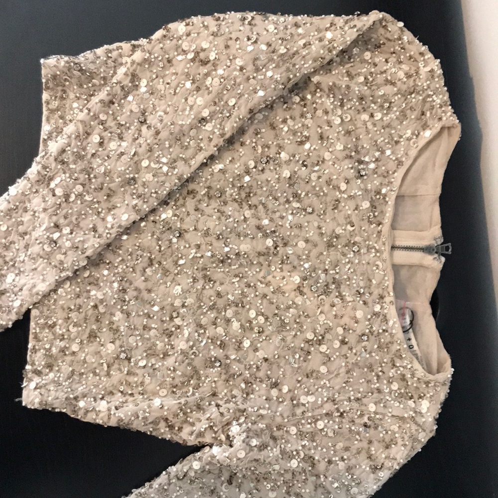 Alice and Olivia good and beige beaded crop top